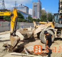 免费观看日B视频高温下的坚守｜道路建设者用汗水铺就畅通路